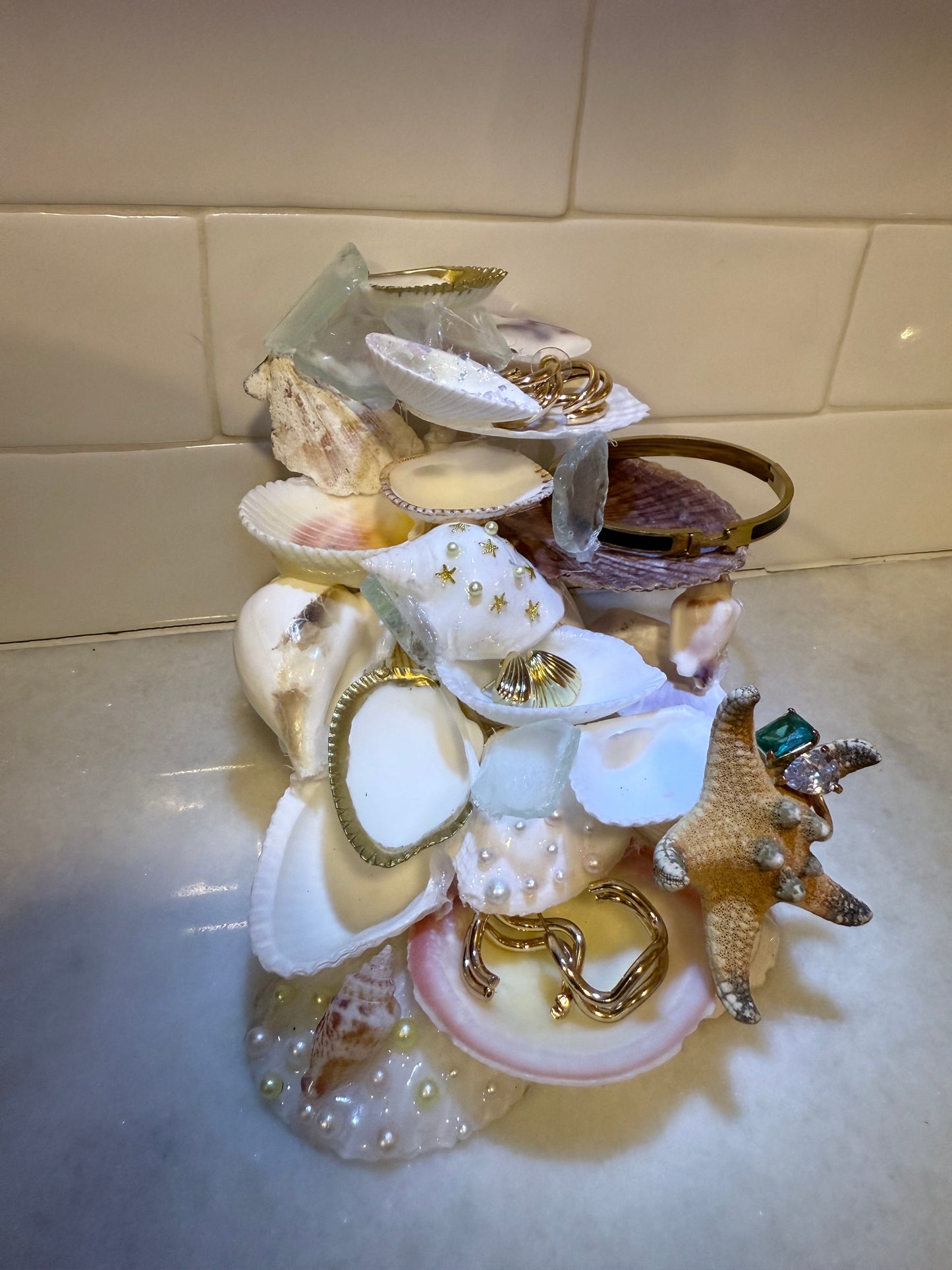 Ocean Dream Seashell Jewelry Holder – Luxe Coastal Ring & Earring Display