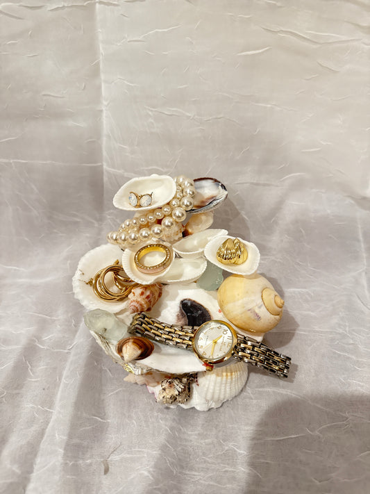 Golden Shore Jewelry Holder