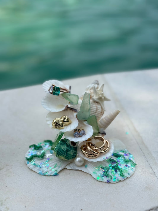 Ocean-Inspired Shell Art Decor | Handmade Mermaid Centerpiece with Crystals, Pearls & Resin