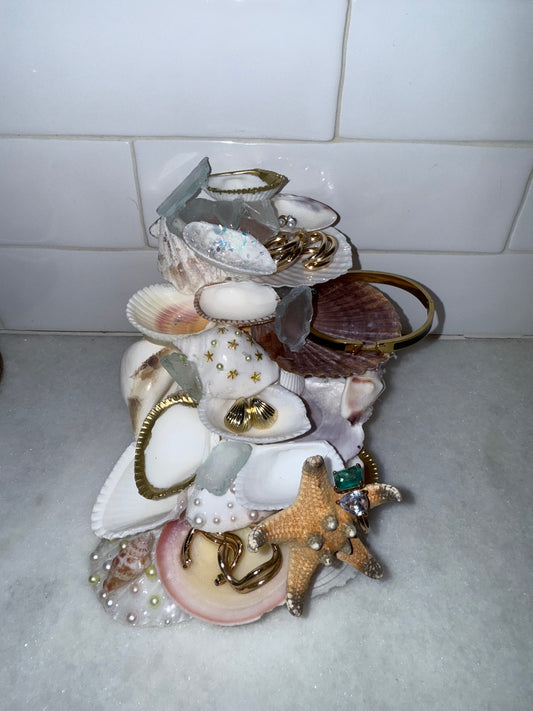 Ocean Dream Seashell Jewelry Holder – Luxe Coastal Ring & Earring Display